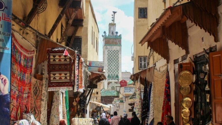 the-weeks-spotlight-on-fez-a-journey-through-moroccos-cultural-capital