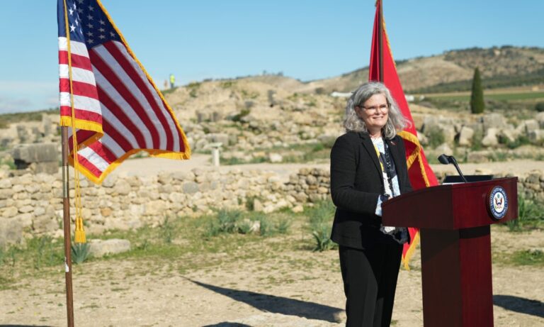 us-official-announces-project-to-preserve-volubilis-mosaics
