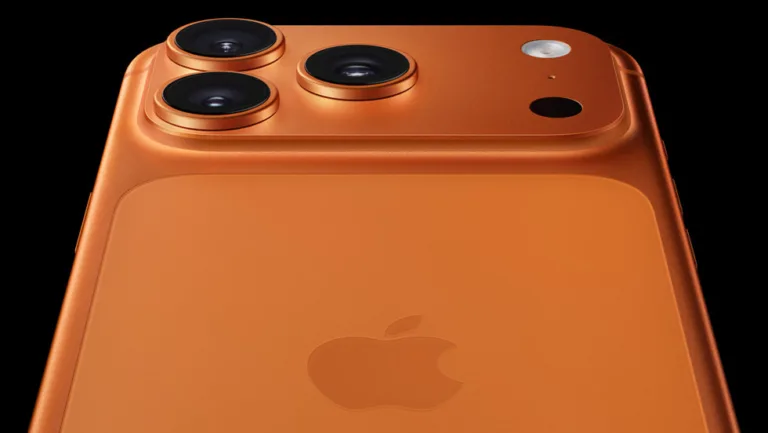 Apple-iPhone-17-Pro-camera-close-up-250909_big.jpg