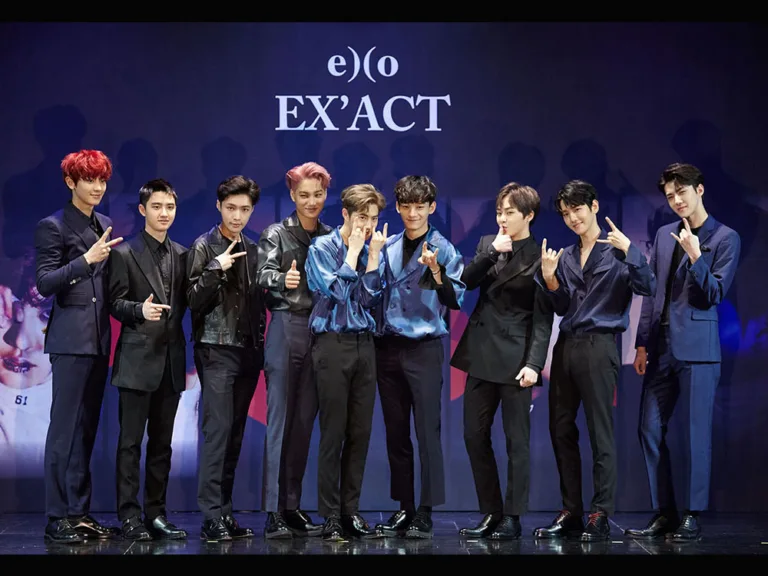 EXO to Hold Fanmeeting Ahead of Comeback in Early 2026