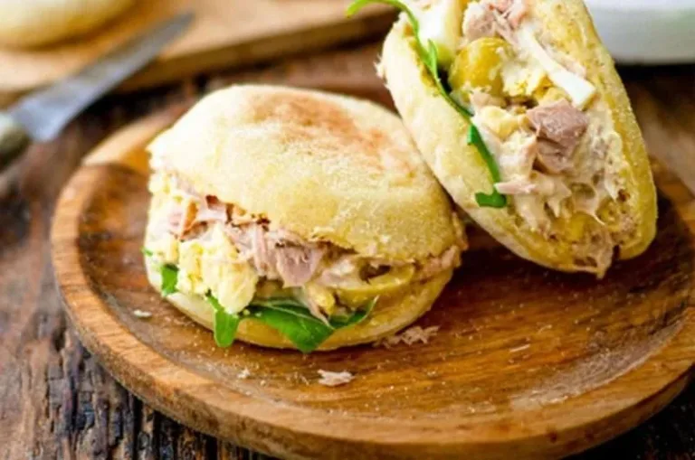 Moroccan Stuffed ‘Batbout’ Brings Flavorful Comfort to the Ramadan Table