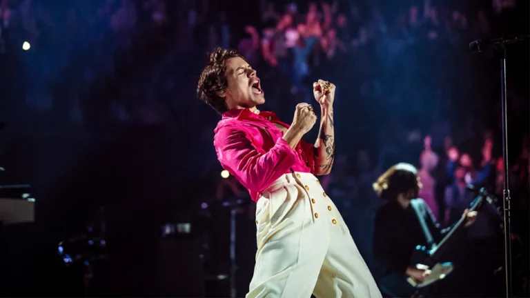 Harry Styles confessions about learning Italian a on dating app.