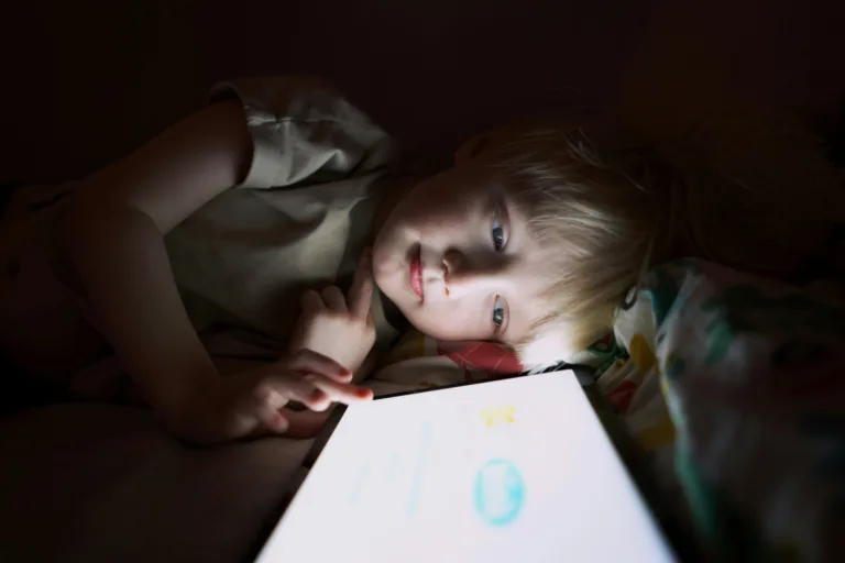 Why Toddlers Should Be Screen-Free