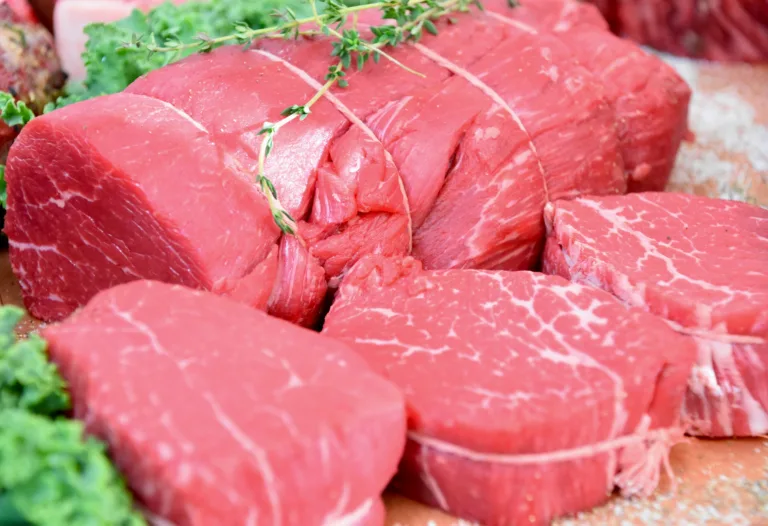 How to Eat Well During Eid Al-Adha Without Overdoing Meat