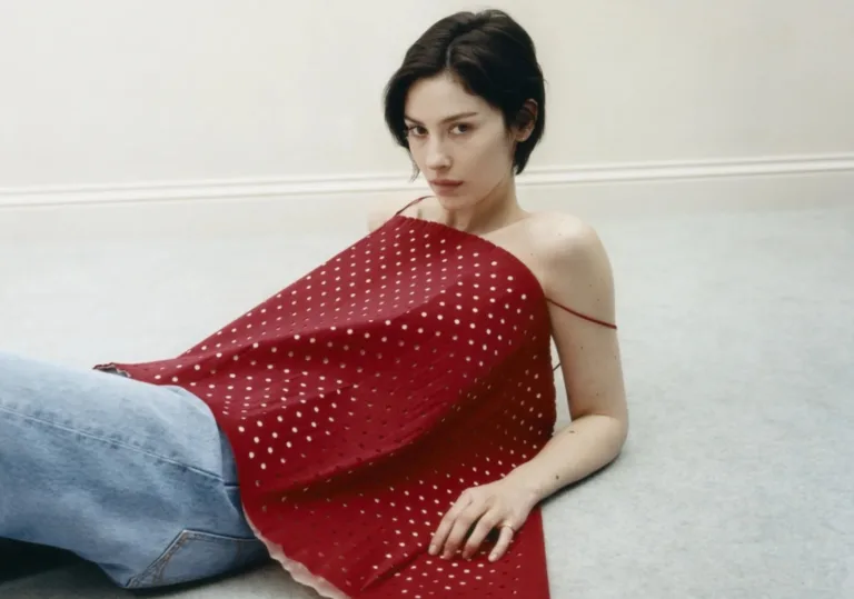 Gracie Abrams Releases New Album ‘Daughter From Hell’