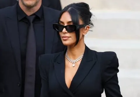 Kim Kardashian Awarded €1 After Multimillion-Dollar Paris Robbery