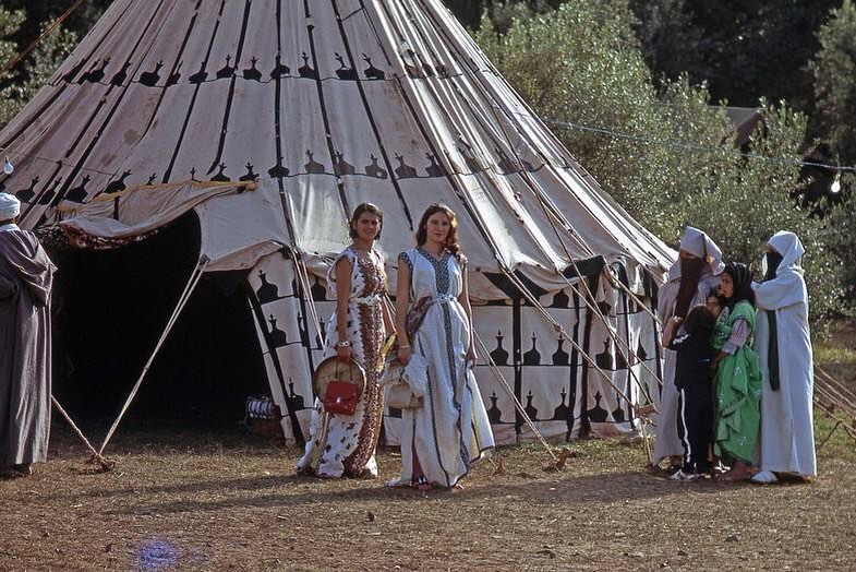 Aita Shikhat (Dancers)