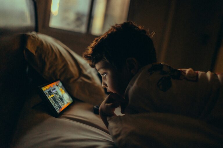How Modern Technology and Screen Time Are Shaping Children’s Brains / Source: Unsplash
