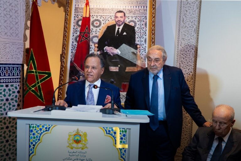 Mehdi Qotbi, President of the National Foundation of Museums, and Serge Berdugo, Founding President of the Foundation for Judeo-Moroccan Cultural Heritage, during the inauguration of the Museum of Moroccan Jewish Culture in Fez. / MWN Photography Team