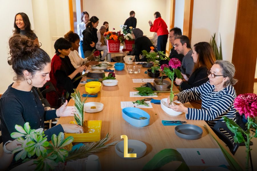 Flowers became a bridge between cultures on Tuesday, October 27, as the Villa des Arts in Rabat welcomed a workshop dedicated to ikebana, the traditional Japanese art of flower arranging.